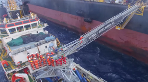Safe transfer of personnel at sea